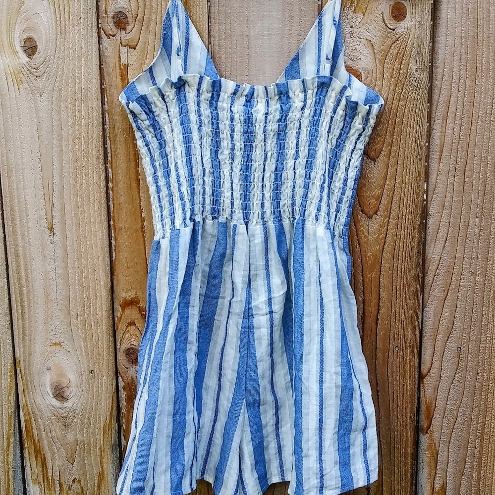 Romper - Picture 3 of 4
